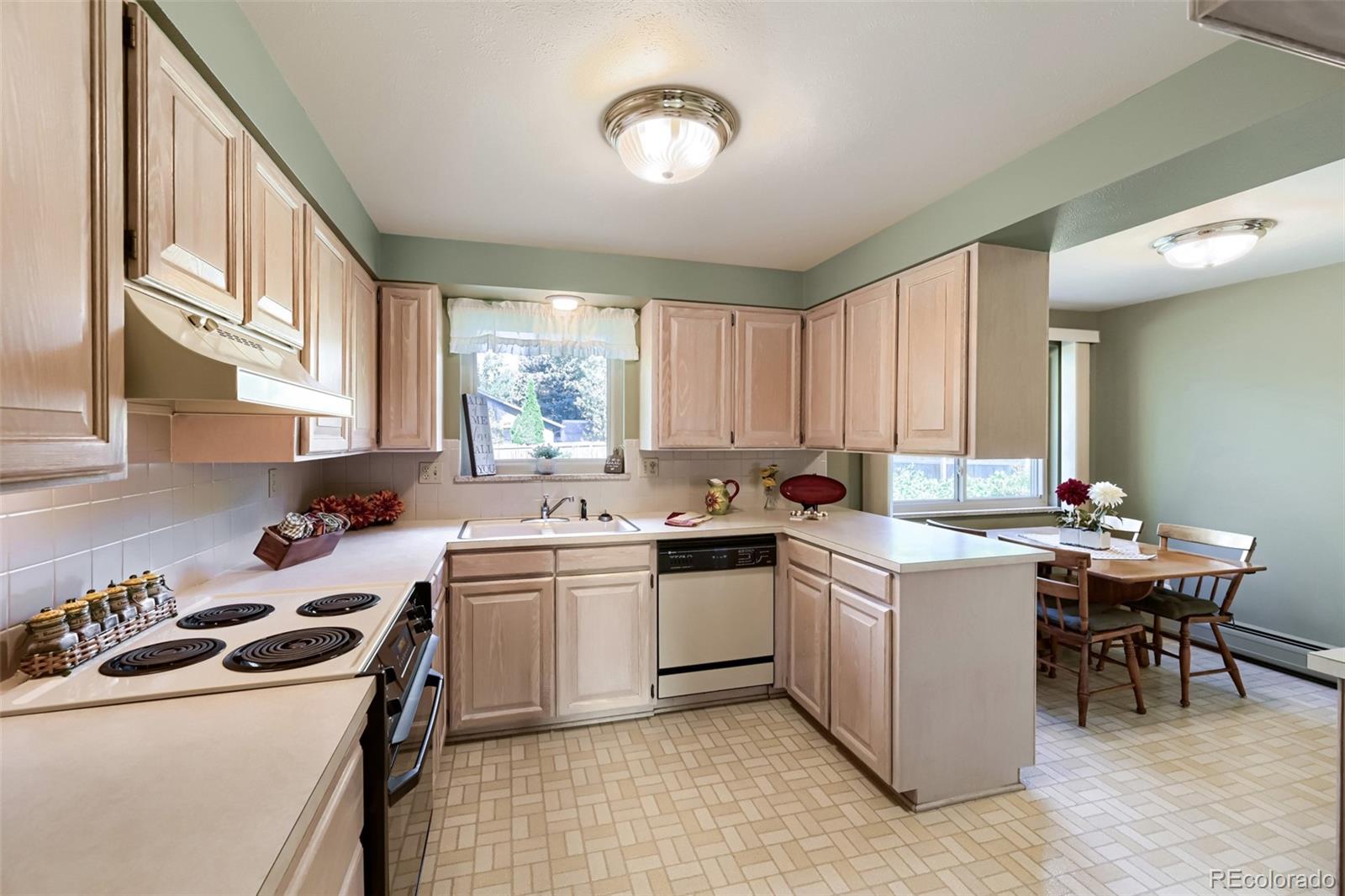 MLS Image #10 for 2900  quail street,lakewood, Colorado