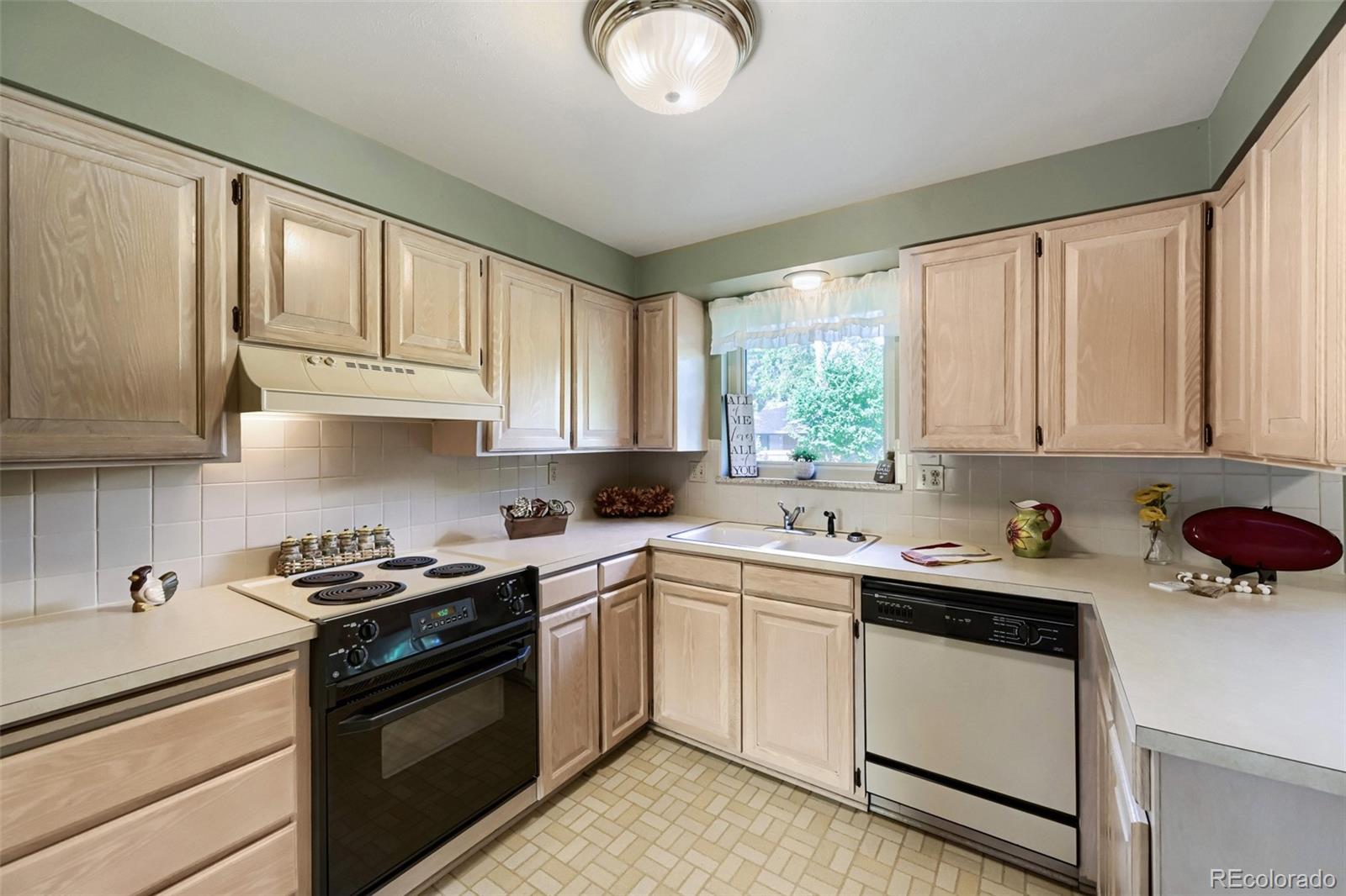 MLS Image #9 for 2900  quail street,lakewood, Colorado