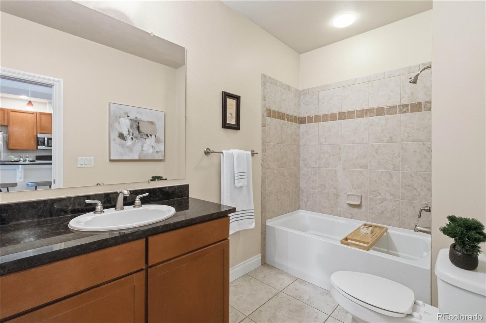 MLS Image #10 for 1700 n emerson street 304,denver, Colorado