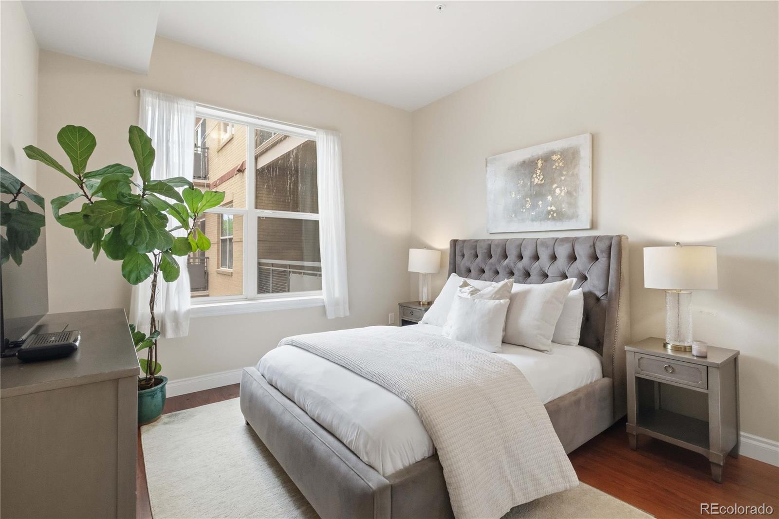 MLS Image #11 for 1700 n emerson street 304,denver, Colorado