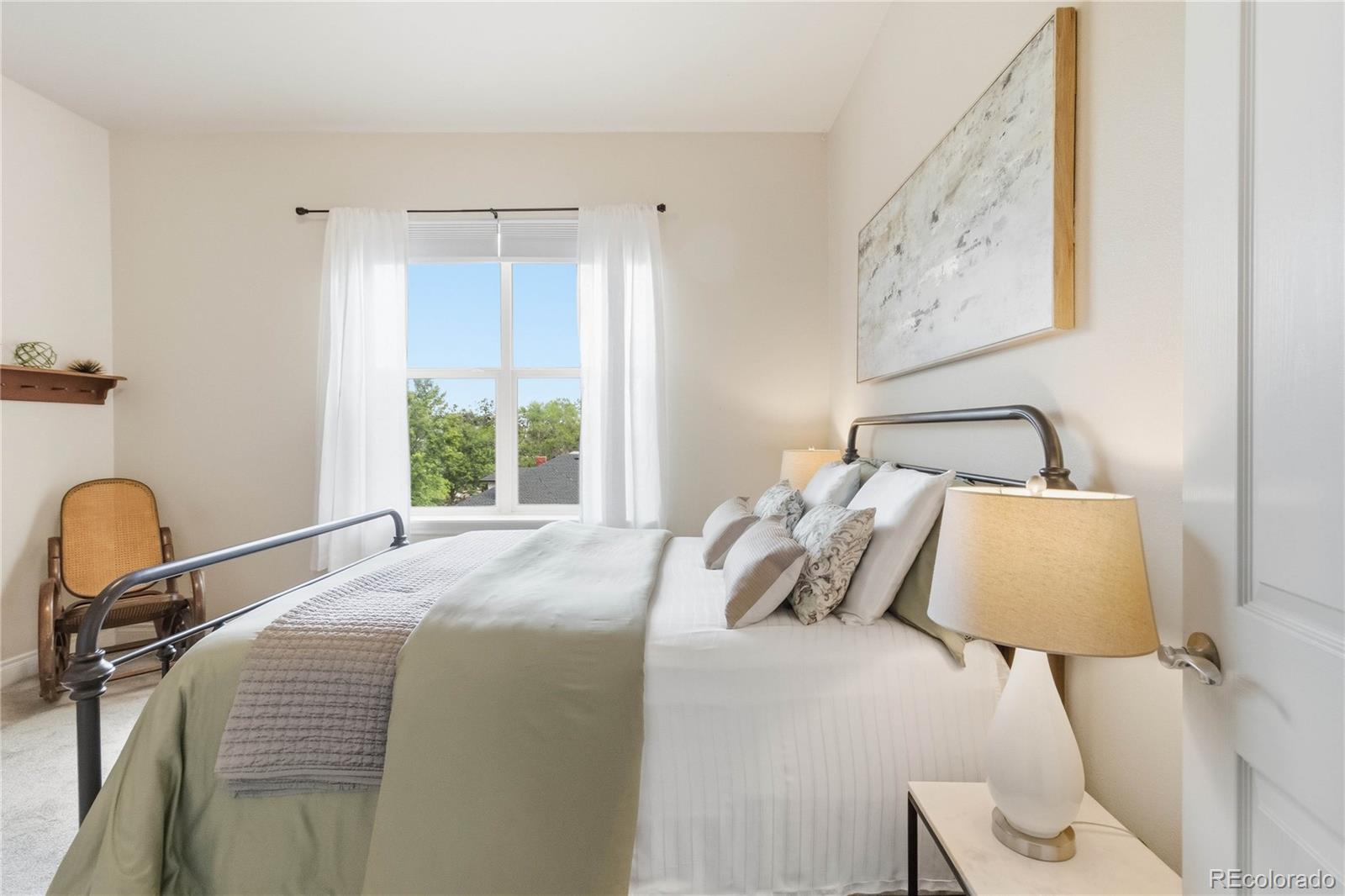 MLS Image #15 for 1700 n emerson street 304,denver, Colorado