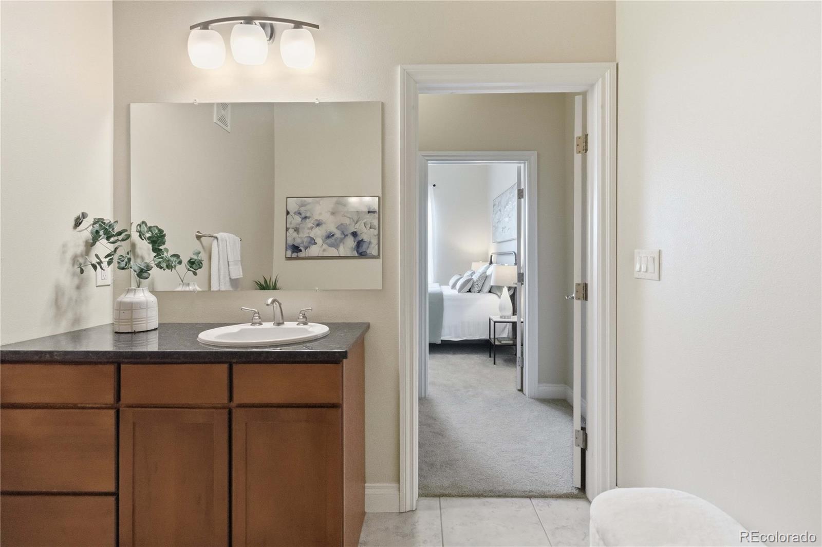 MLS Image #18 for 1700 n emerson street 304,denver, Colorado