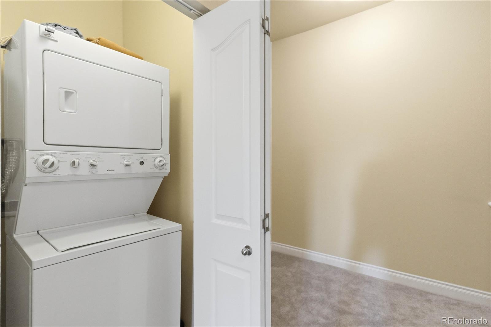 MLS Image #23 for 1700 n emerson street 304,denver, Colorado