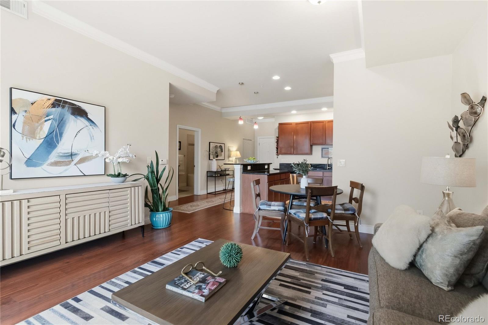 MLS Image #5 for 1700 n emerson street 304,denver, Colorado