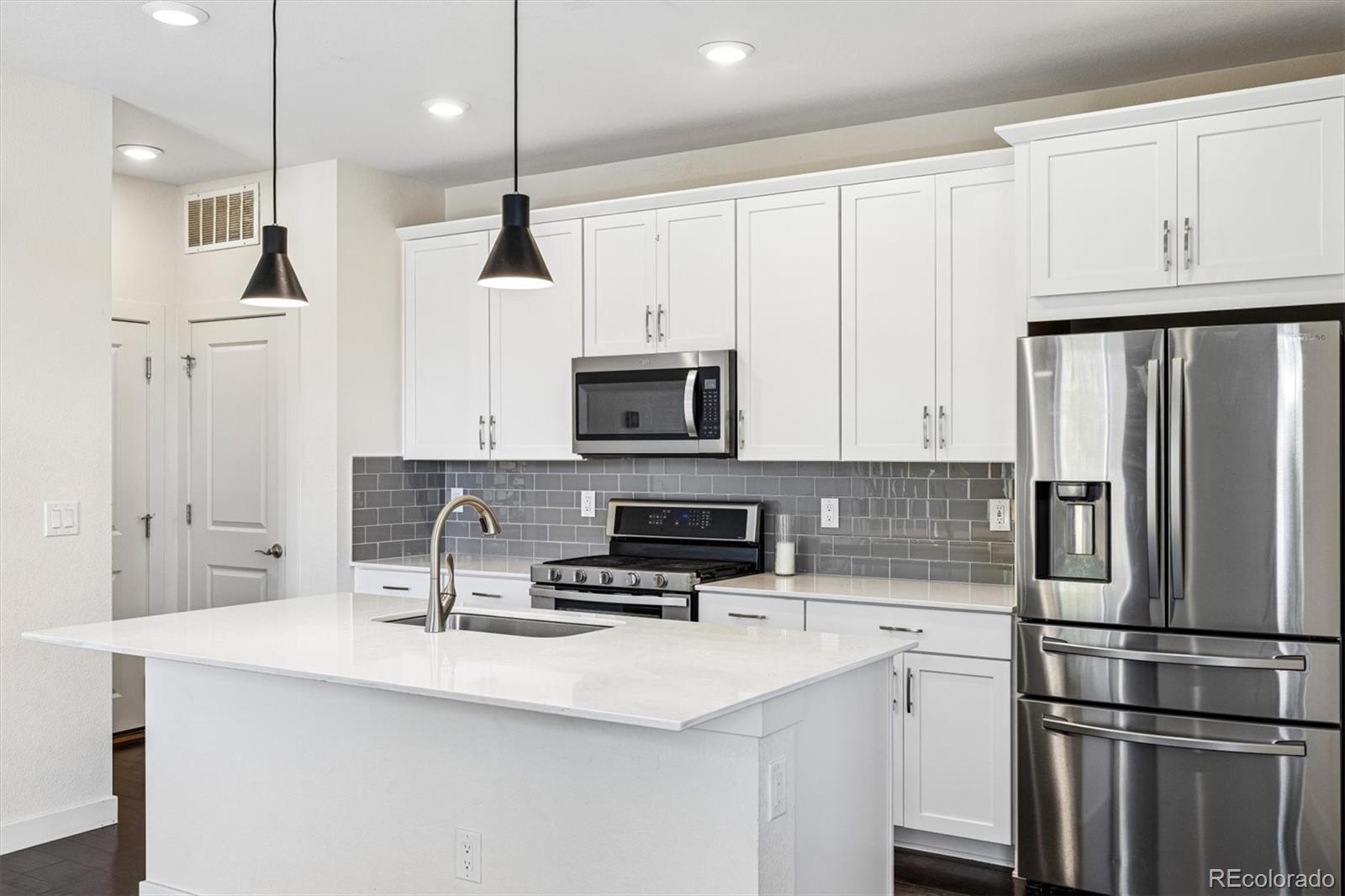 MLS Image #1 for 7608 s zante court ,aurora, Colorado