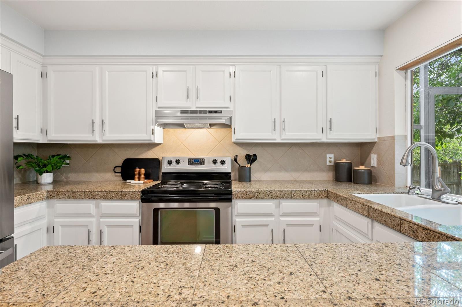 MLS Image #15 for 7993 s trenton street,centennial, Colorado