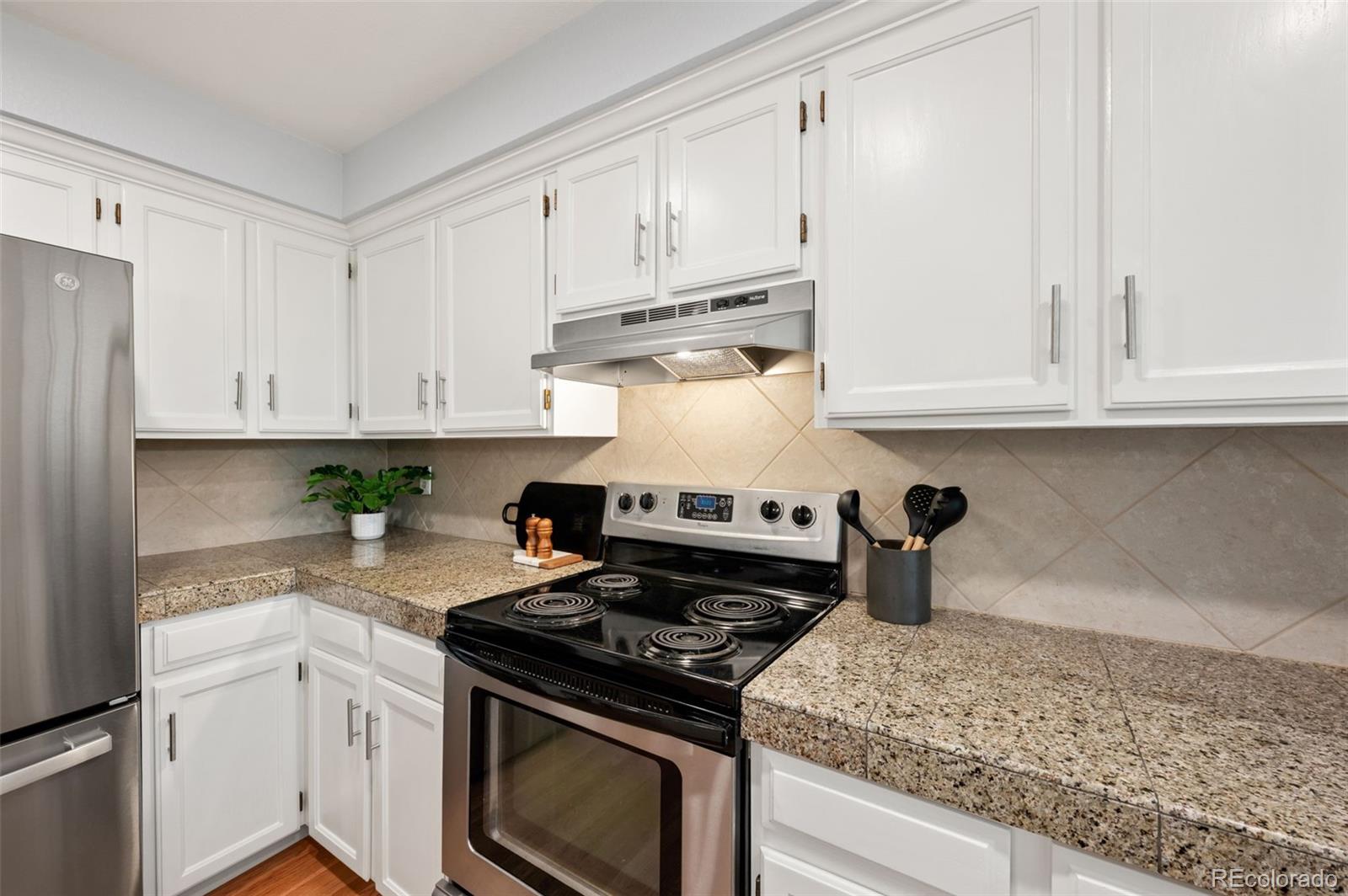 MLS Image #17 for 7993 s trenton street,centennial, Colorado