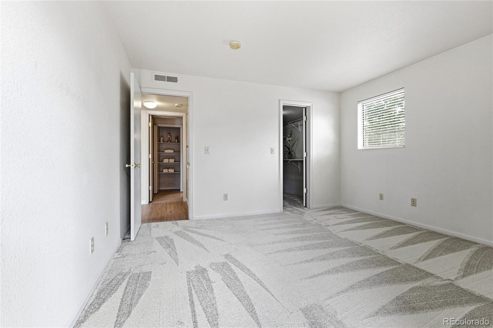 MLS Image #13 for 10293 e peakview avenue,englewood, Colorado