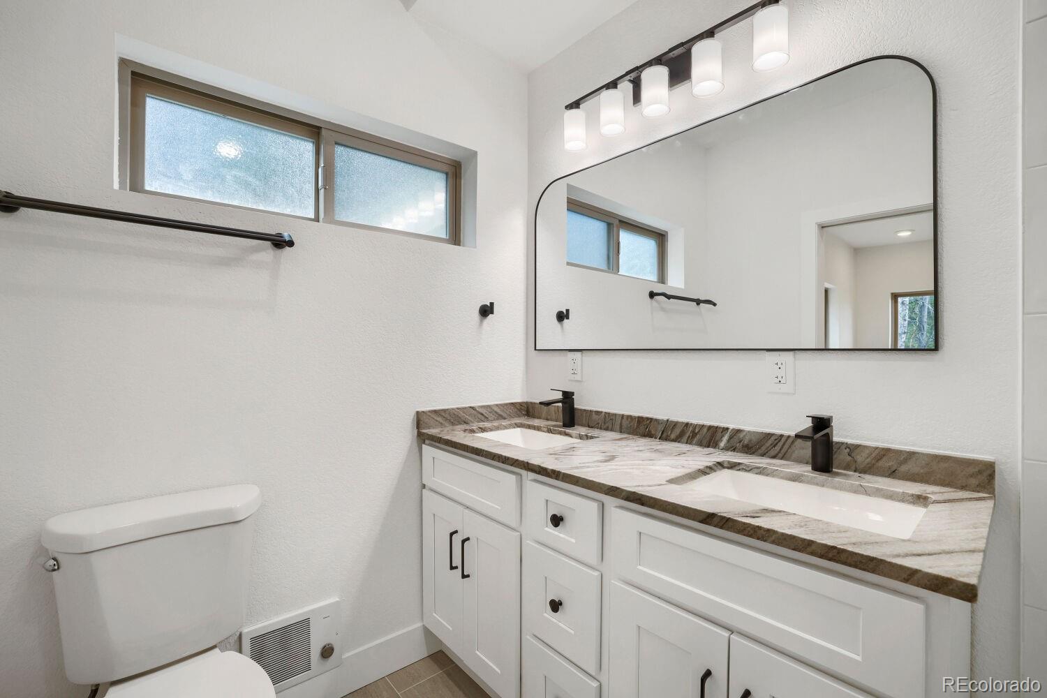 MLS Image #10 for 145  spruce ,alma, Colorado