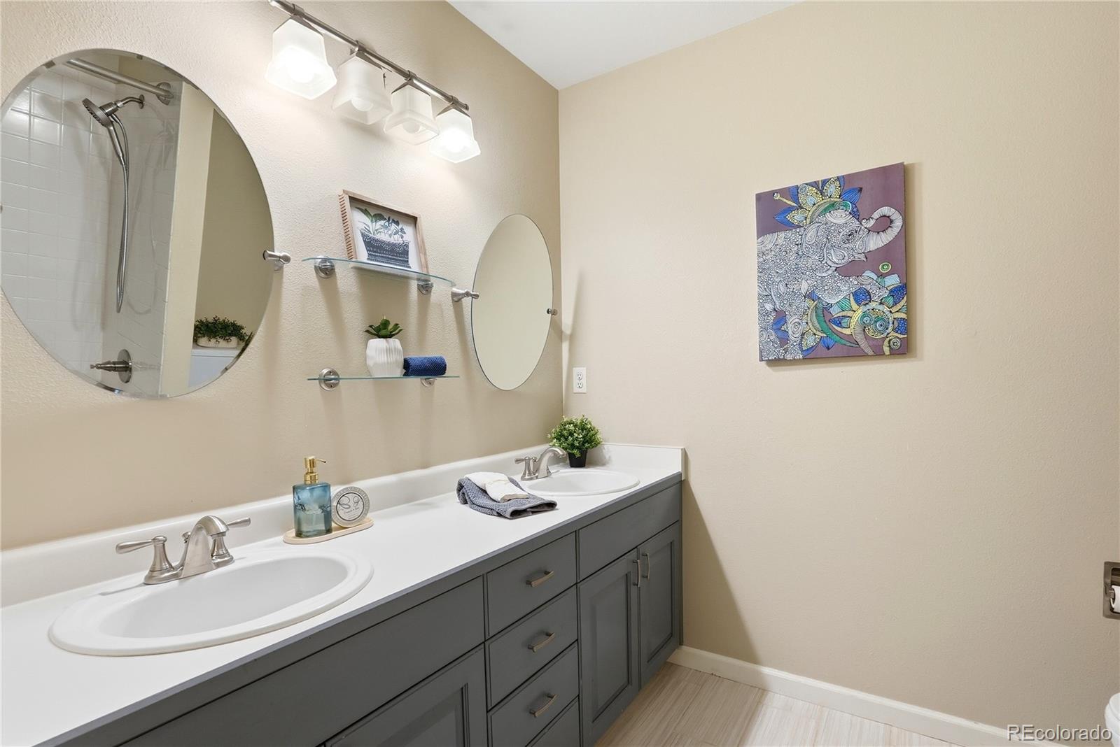 MLS Image #35 for 5444 s geneva way,englewood, Colorado
