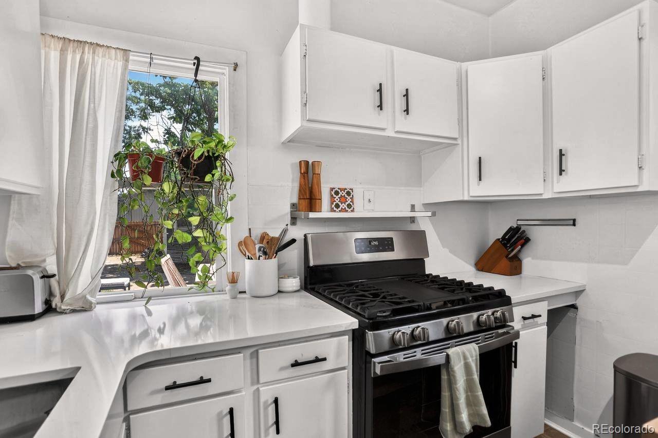 MLS Image #6 for 4644  high street,denver, Colorado
