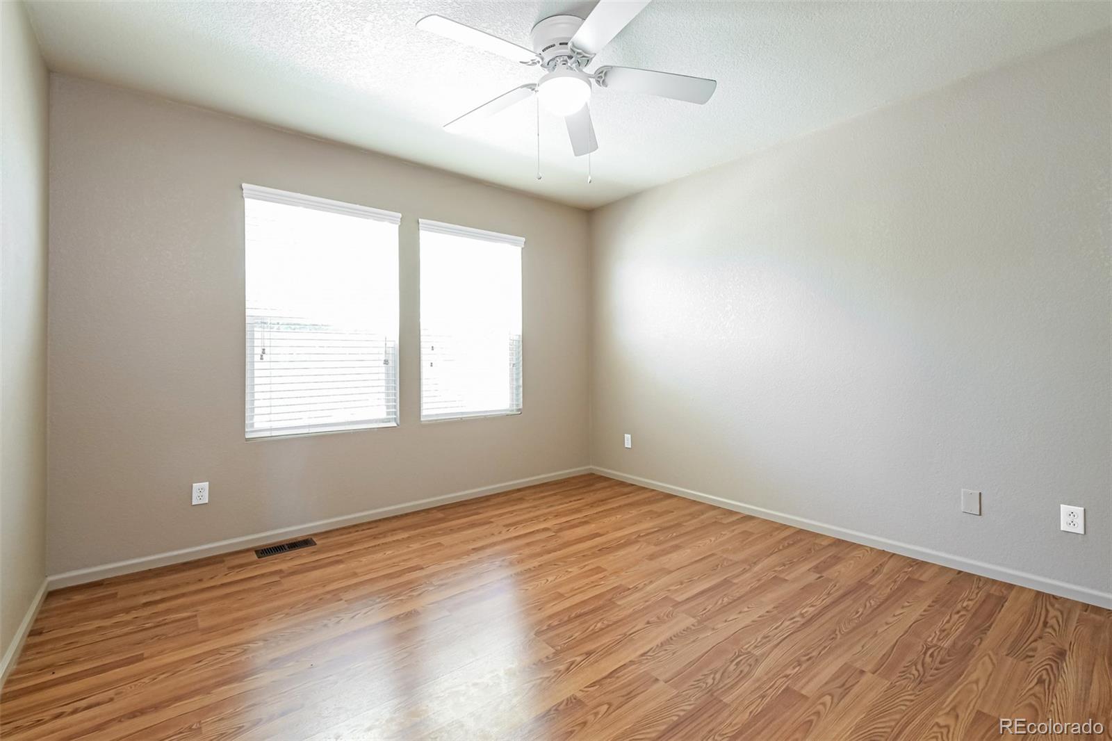 MLS Image #15 for 1137 s coolidge circle,aurora, Colorado