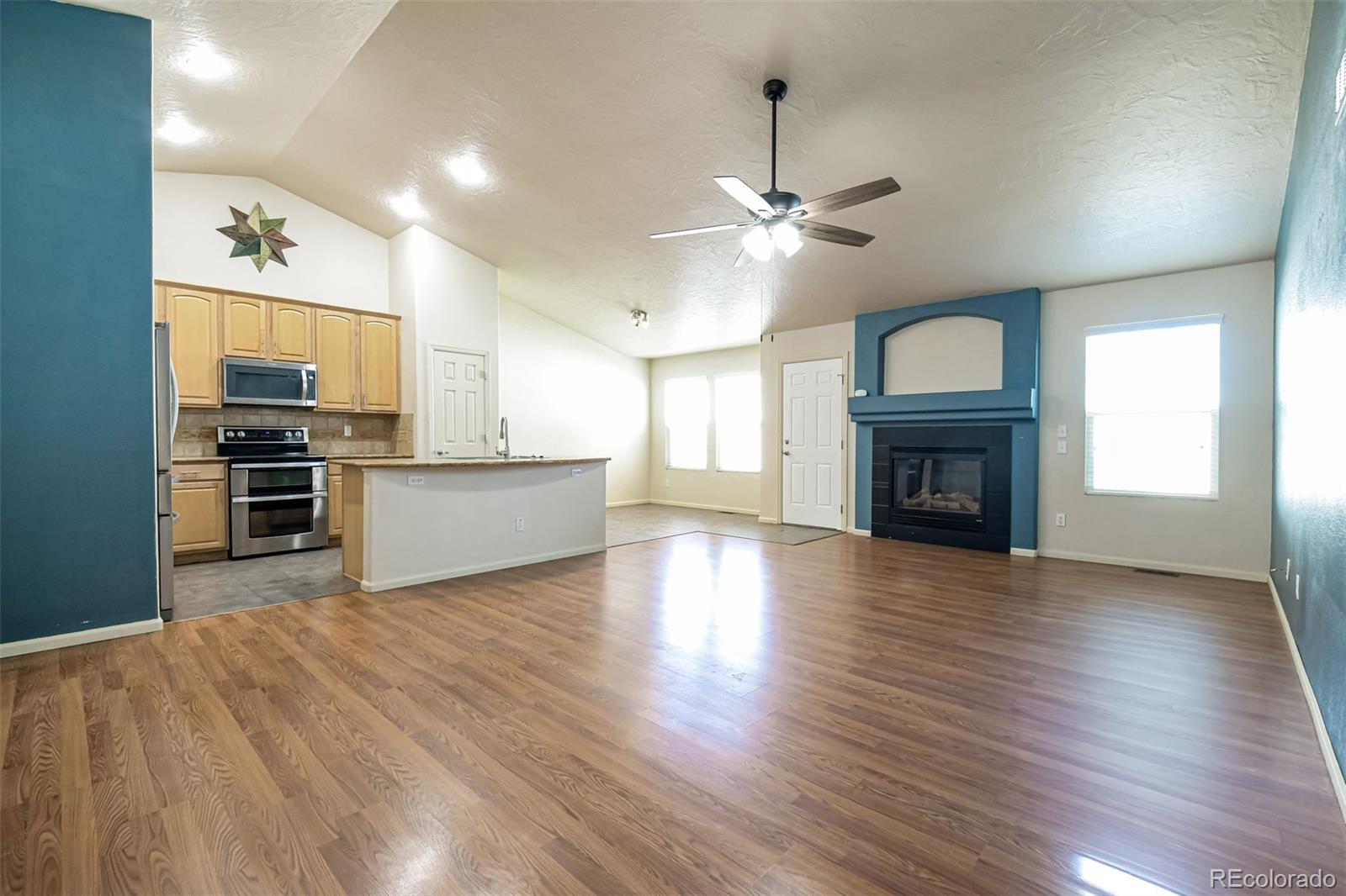 MLS Image #2 for 1137 s coolidge circle,aurora, Colorado