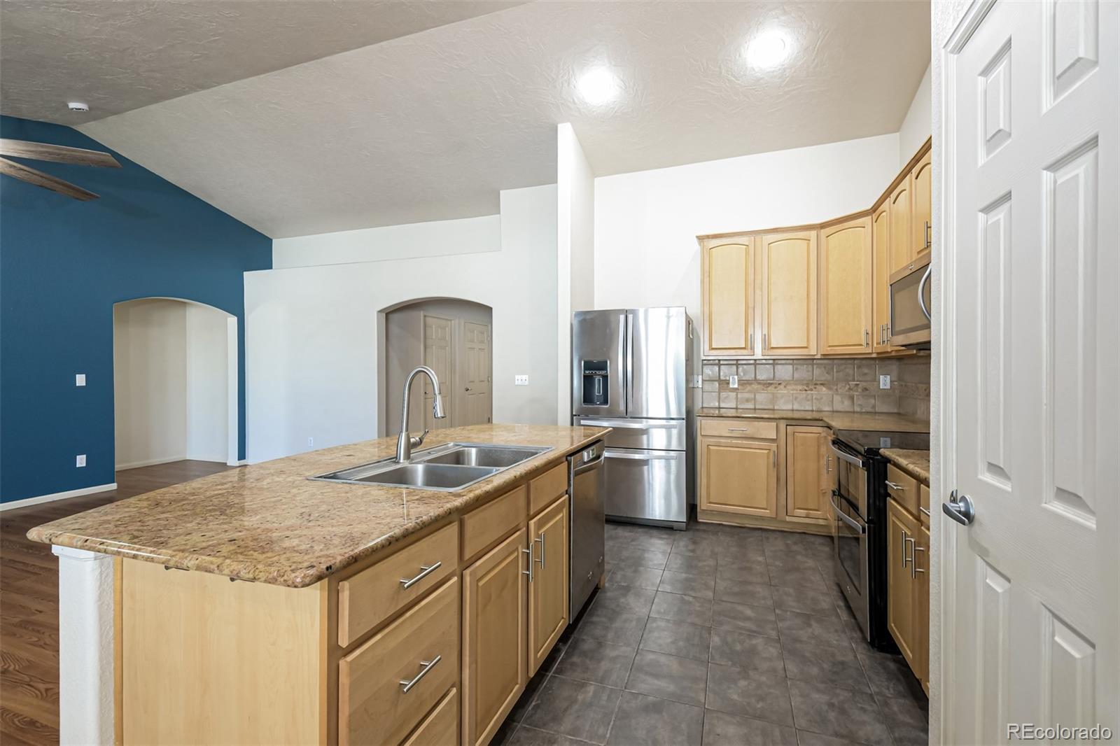 MLS Image #9 for 1137 s coolidge circle,aurora, Colorado