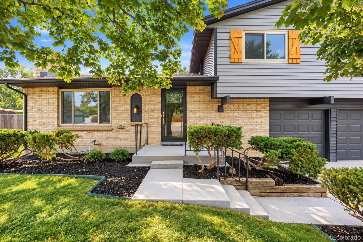 MLS Image #2 for 8414  kendall court,arvada, Colorado