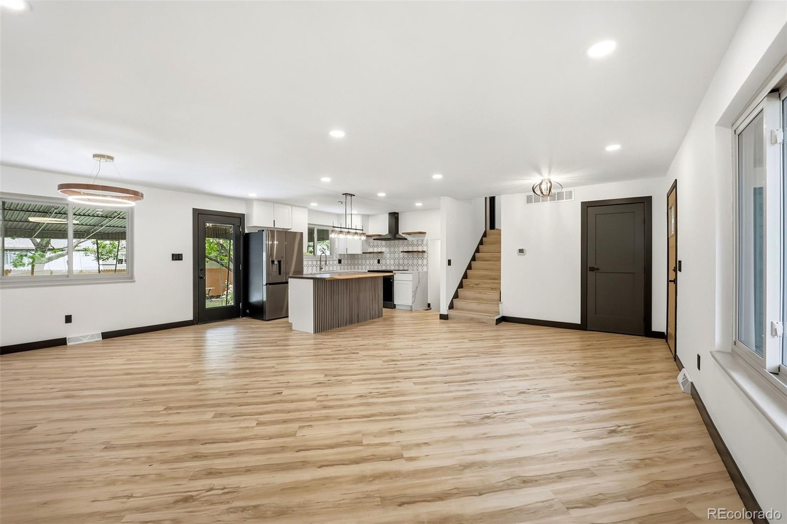 MLS Image #7 for 8414  kendall court,arvada, Colorado