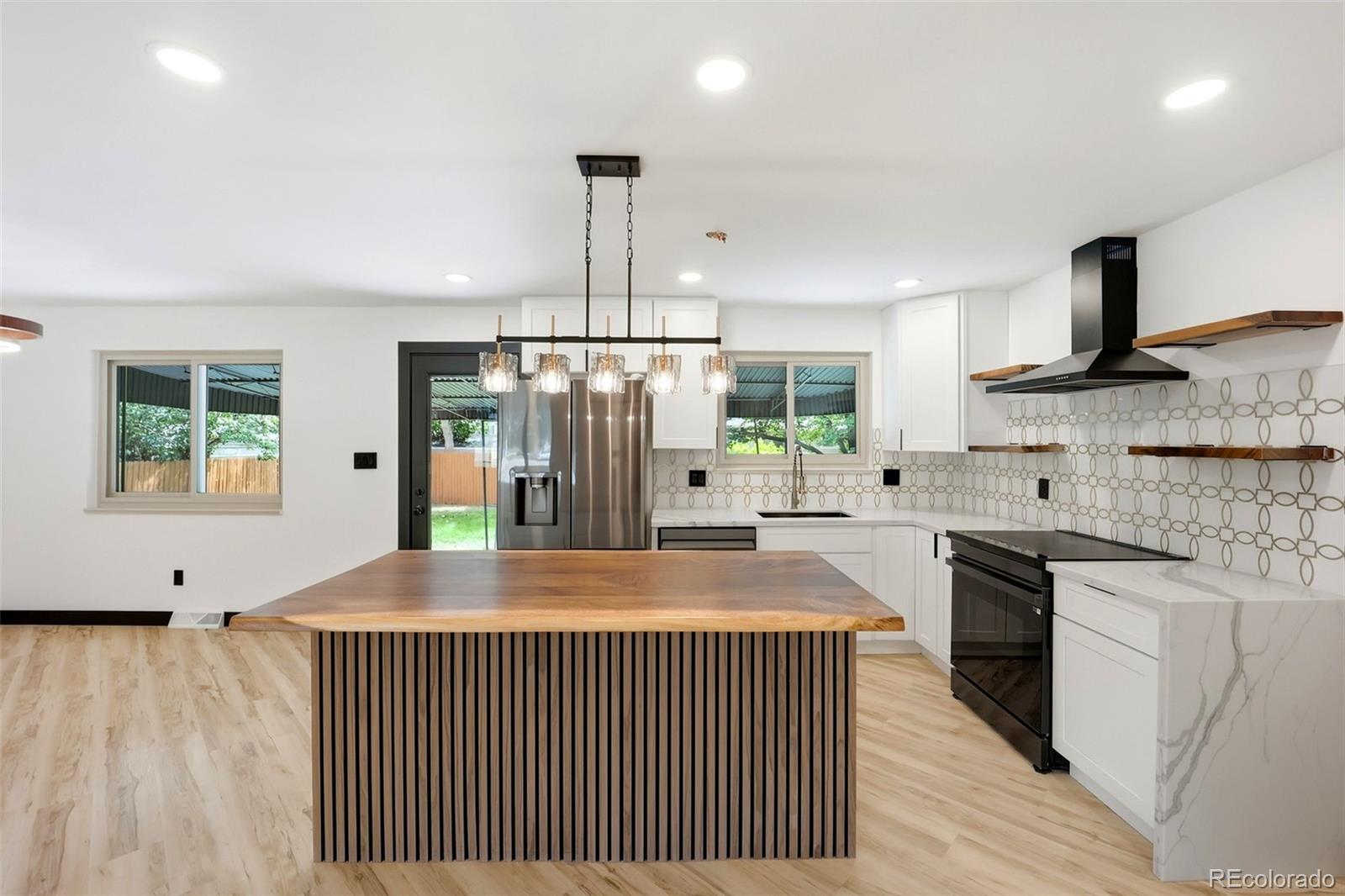 MLS Image #9 for 8414  kendall court,arvada, Colorado