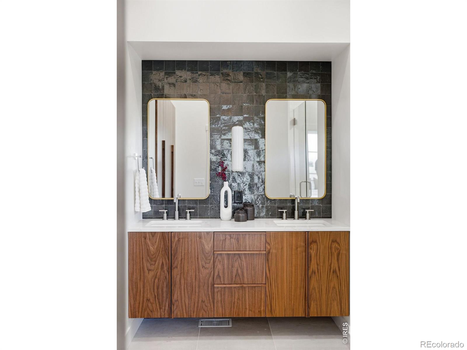 MLS Image #25 for 922  club view road,fort collins, Colorado
