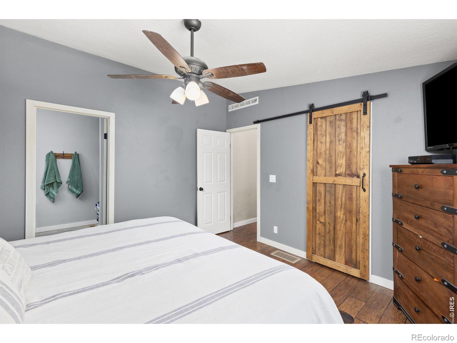 MLS Image #13 for 30633  county road 78 ,eaton, Colorado