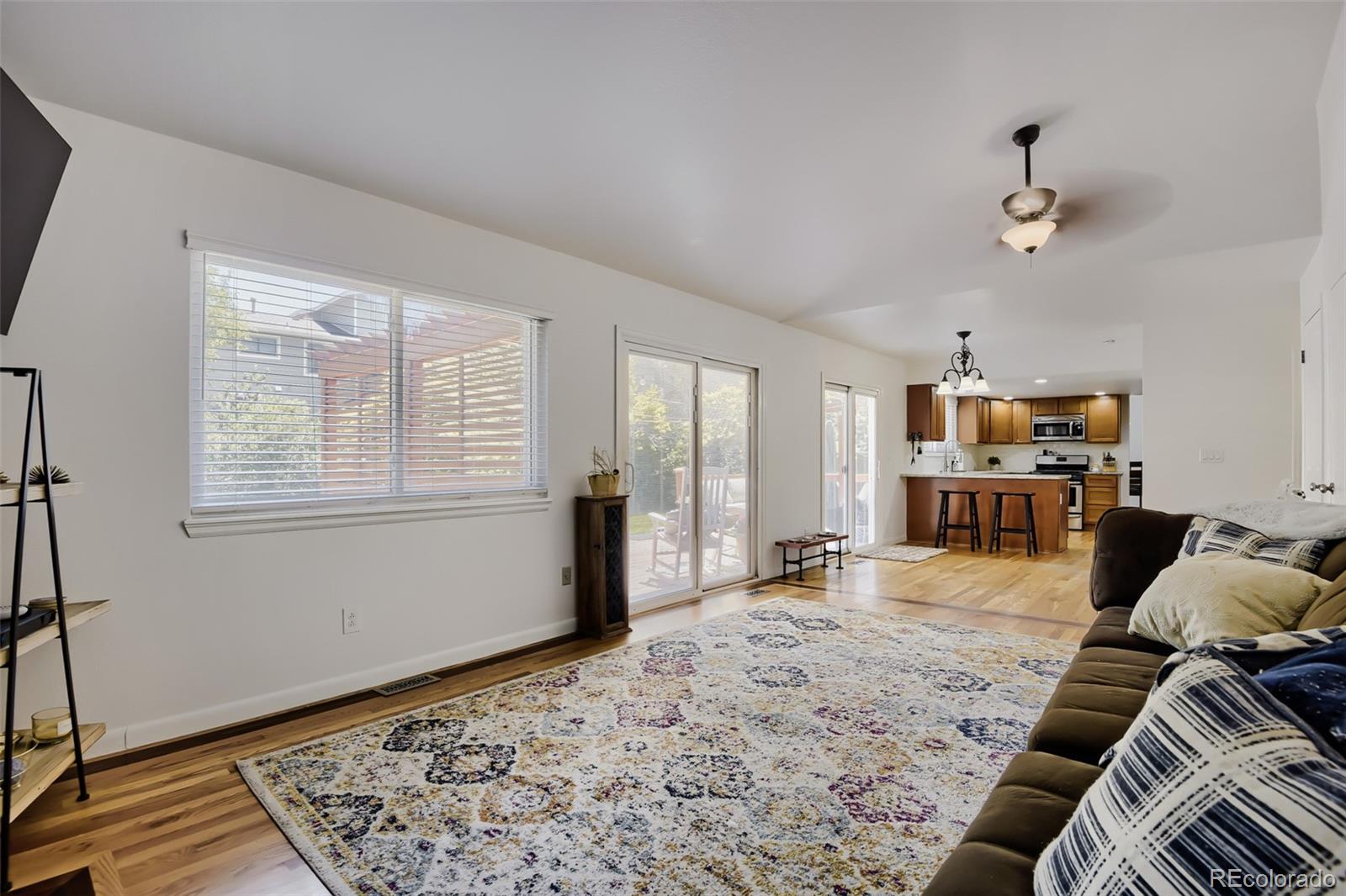 MLS Image #11 for 8416 s wildcat street,littleton, Colorado