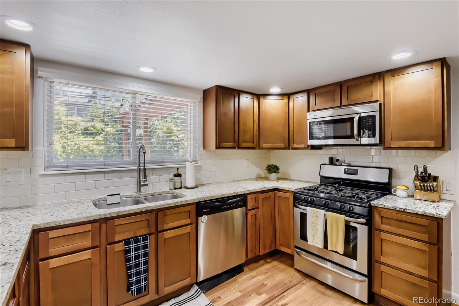 MLS Image #7 for 8416 s wildcat street,littleton, Colorado