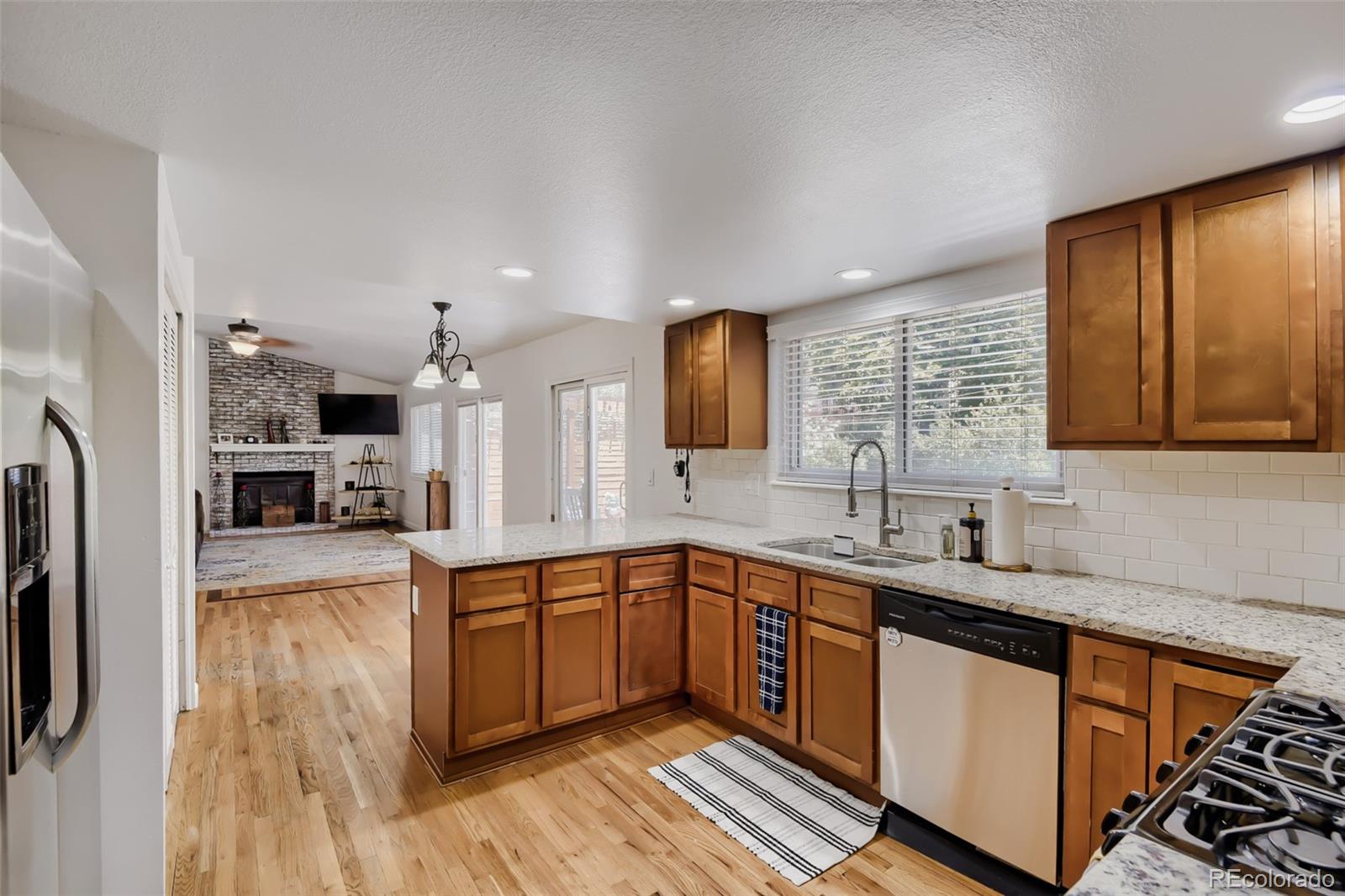 MLS Image #8 for 8416 s wildcat street,littleton, Colorado