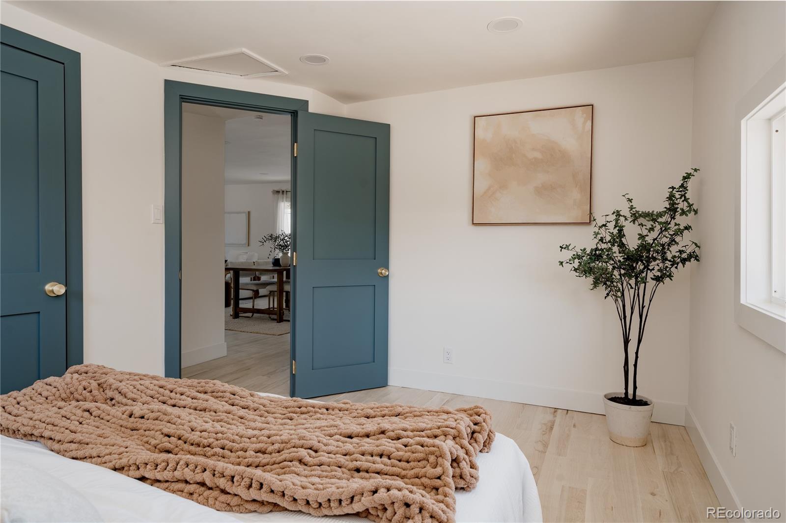 MLS Image #23 for 4876 s lincoln street,englewood, Colorado