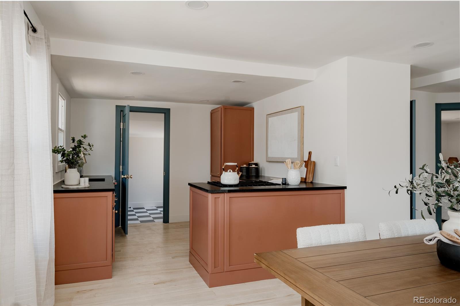 MLS Image #6 for 4876 s lincoln street,englewood, Colorado