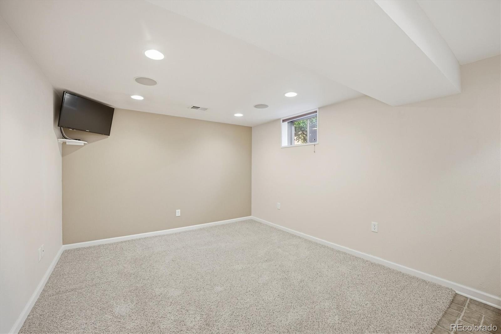 MLS Image #30 for 8239  loretta drive,denver, Colorado