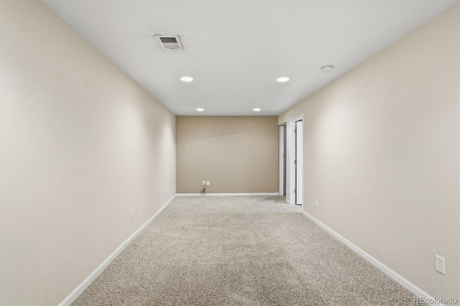 MLS Image #31 for 8239  loretta drive,denver, Colorado