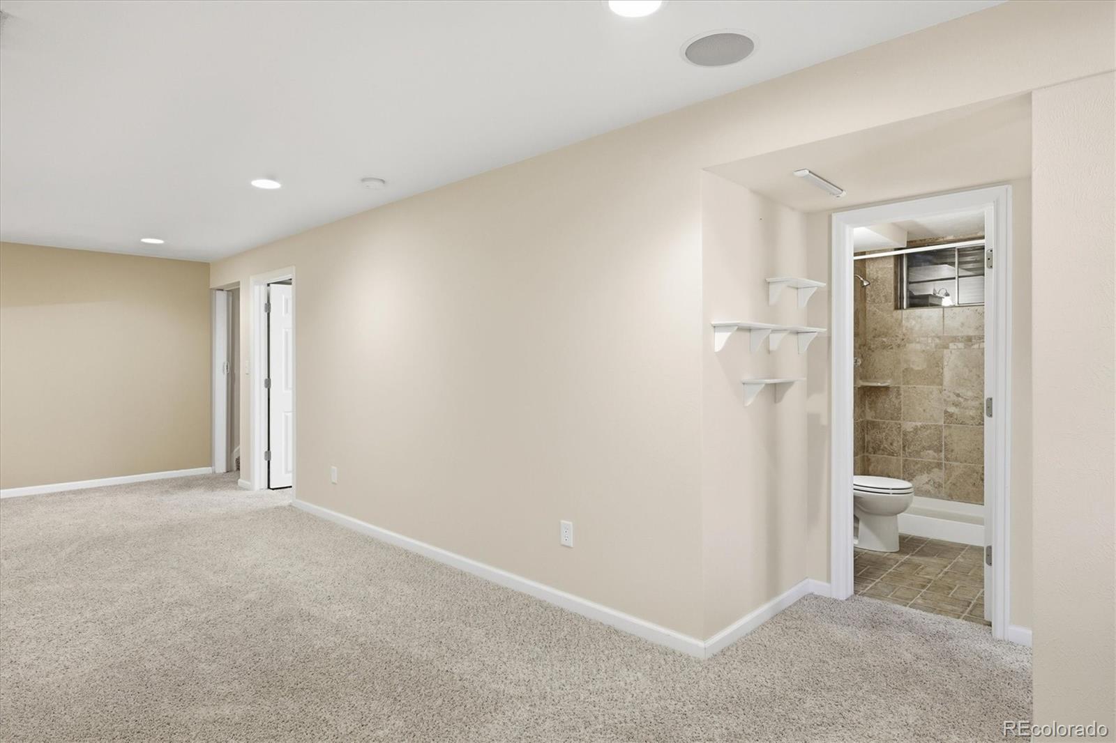 MLS Image #32 for 8239  loretta drive,denver, Colorado