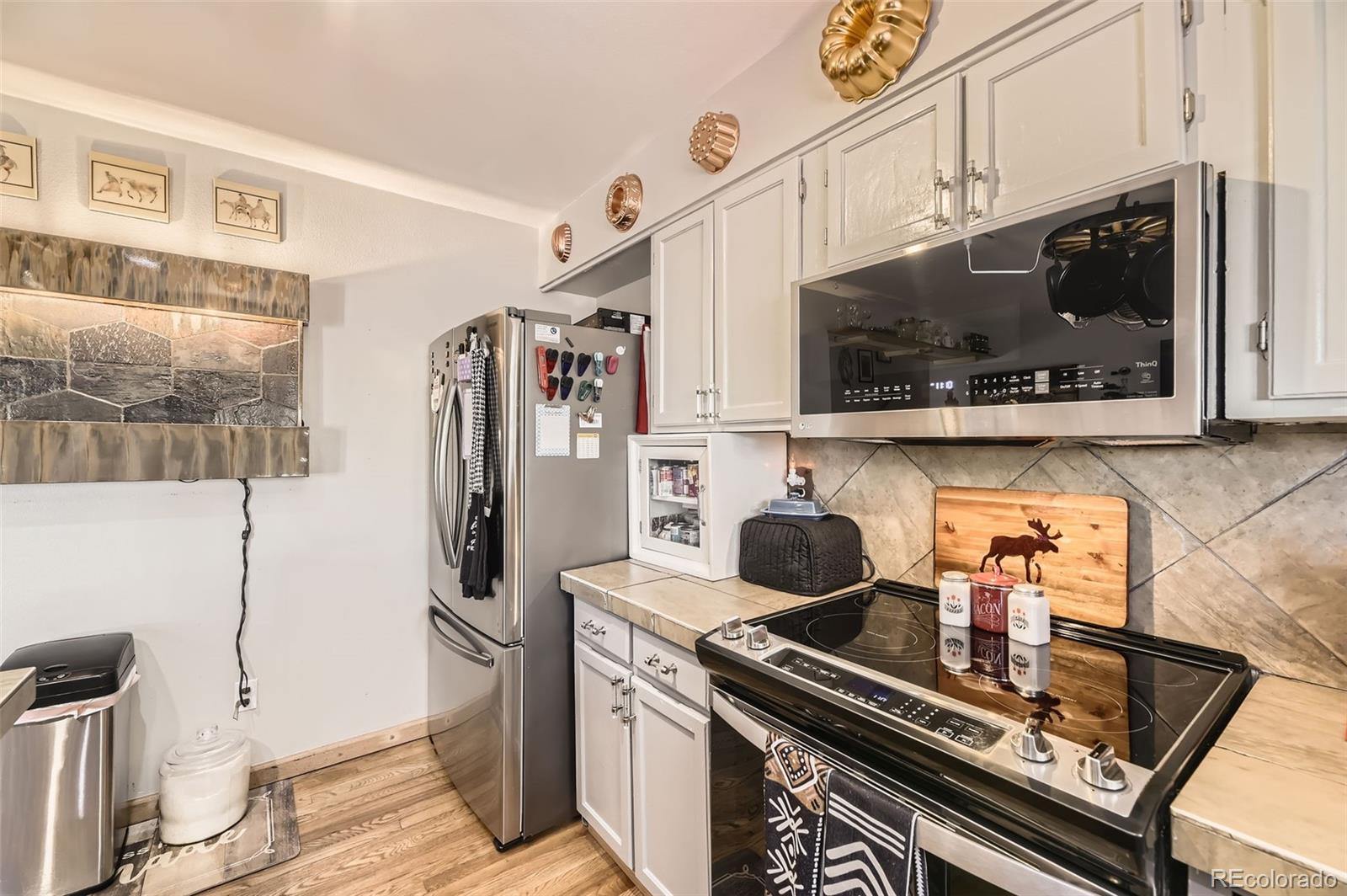 MLS Image #9 for 4845 s taft street,morrison, Colorado