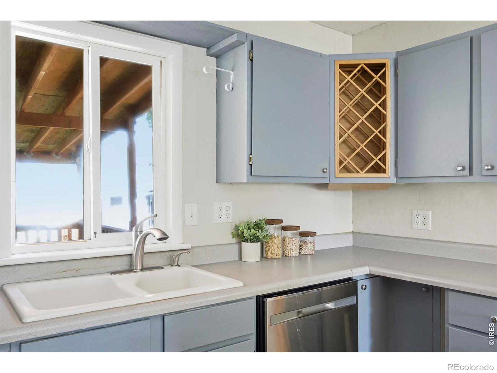 MLS Image #14 for 557 e 9th street,loveland, Colorado