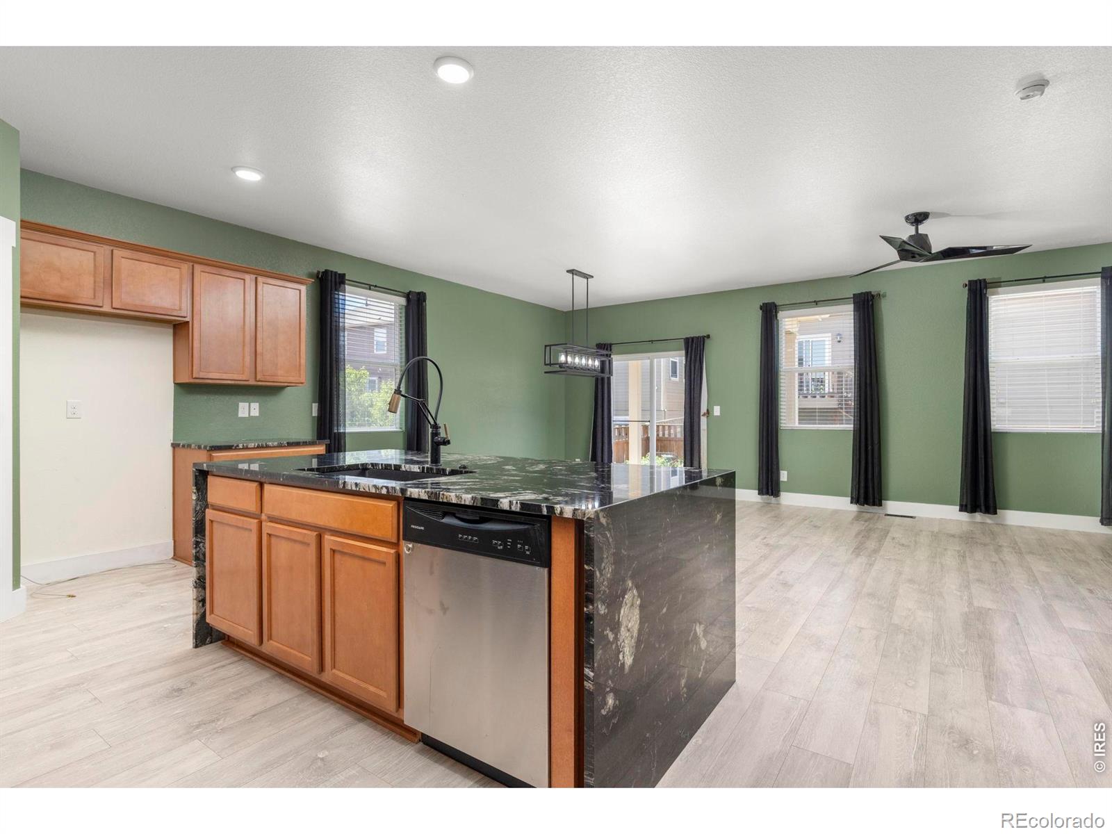 MLS Image #6 for 519  hermosa street,brighton, Colorado