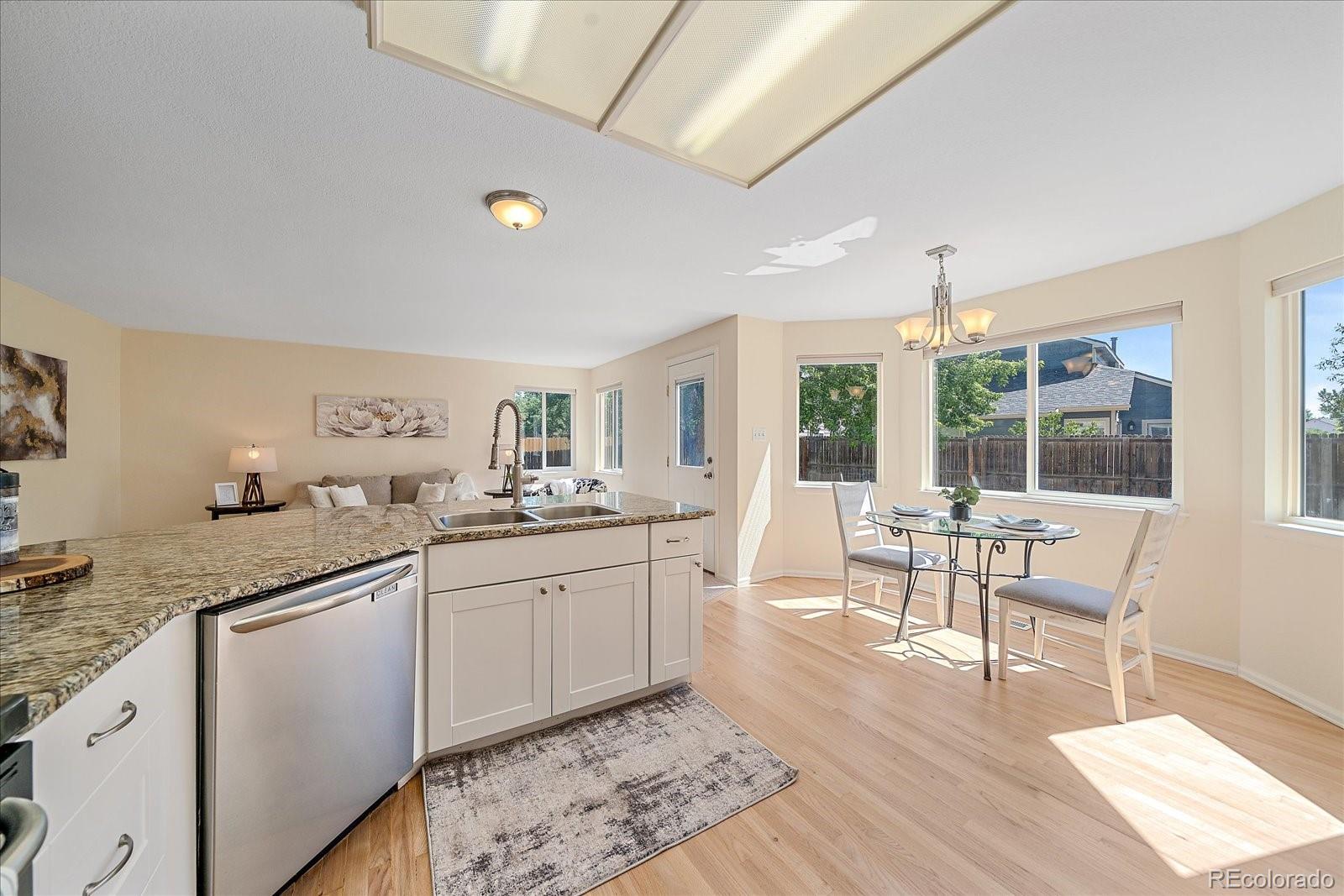 MLS Image #11 for 13404  raritan way,denver, Colorado