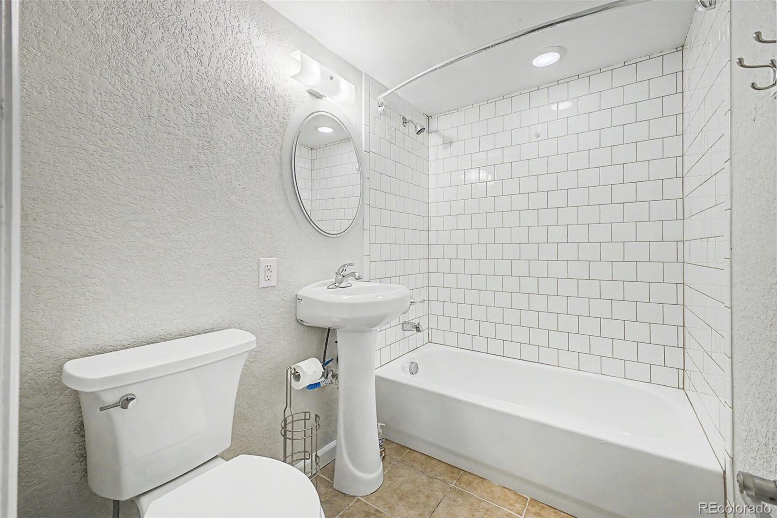 MLS Image #23 for 1414  spruce street,denver, Colorado