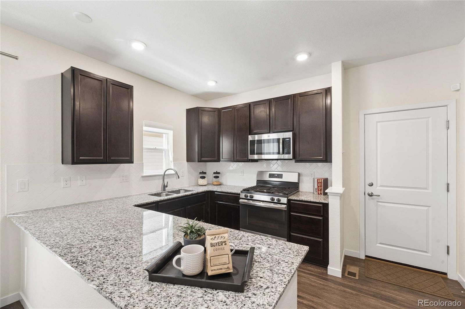 MLS Image #10 for 2887 s fox street,englewood, Colorado