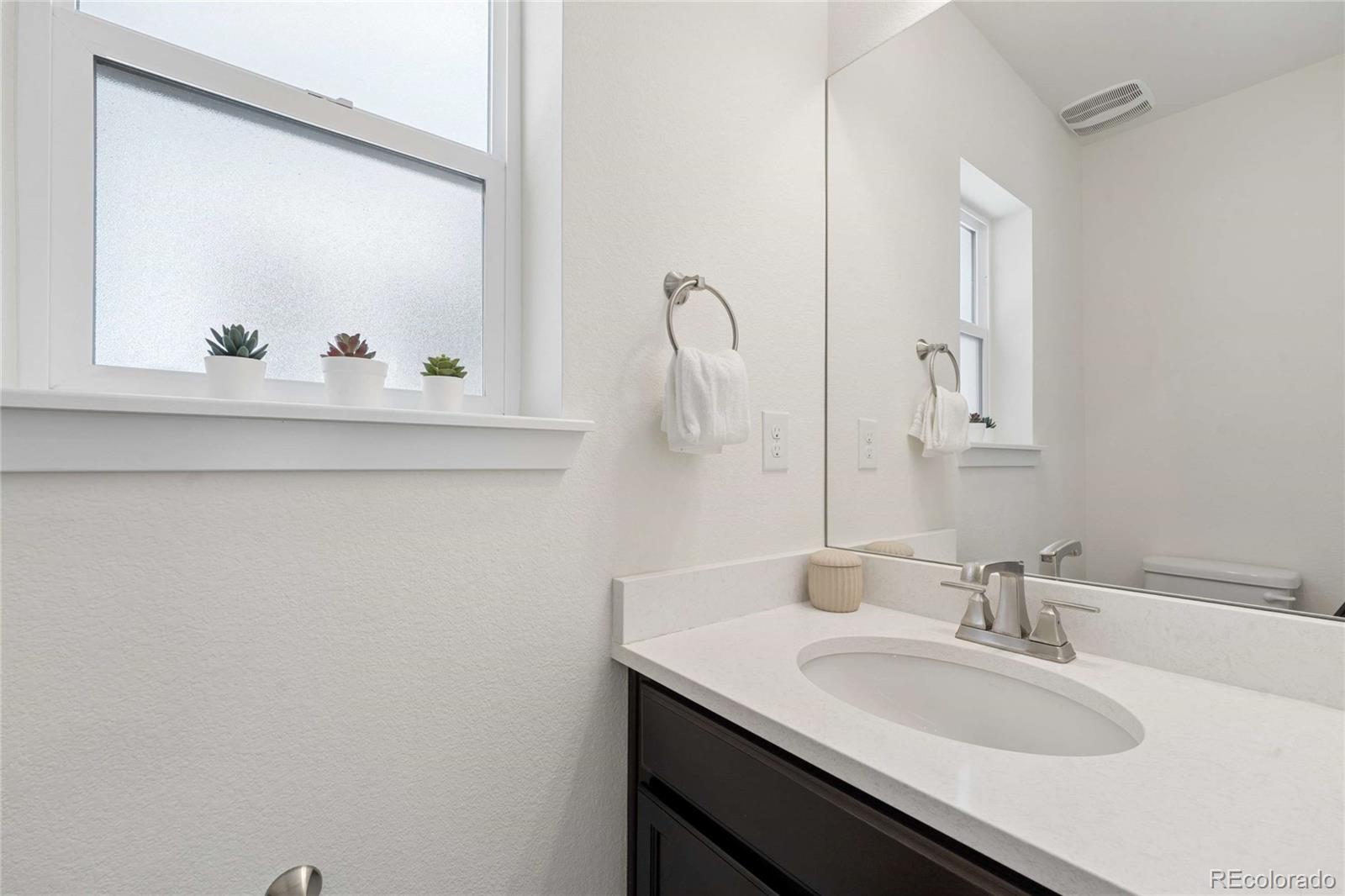 MLS Image #15 for 2887 s fox street,englewood, Colorado