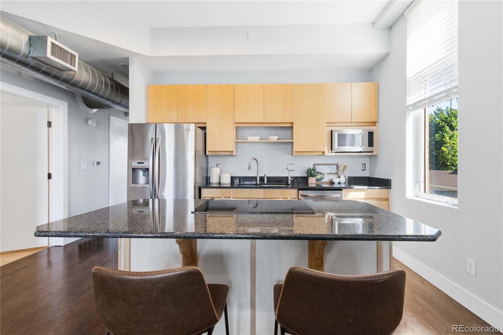 MLS Image #10 for 220  roslyn street,denver, Colorado
