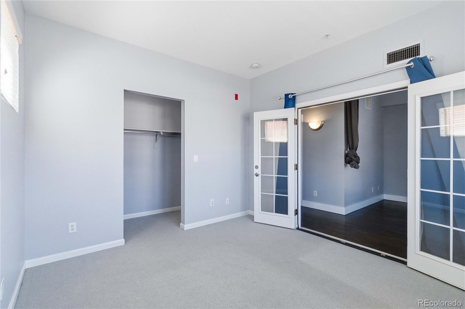 MLS Image #17 for 220  roslyn street,denver, Colorado