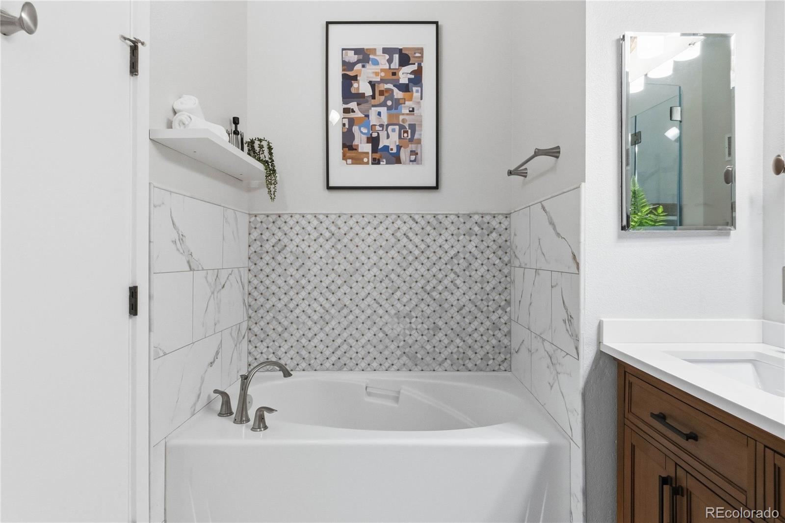 MLS Image #27 for 220  roslyn street,denver, Colorado