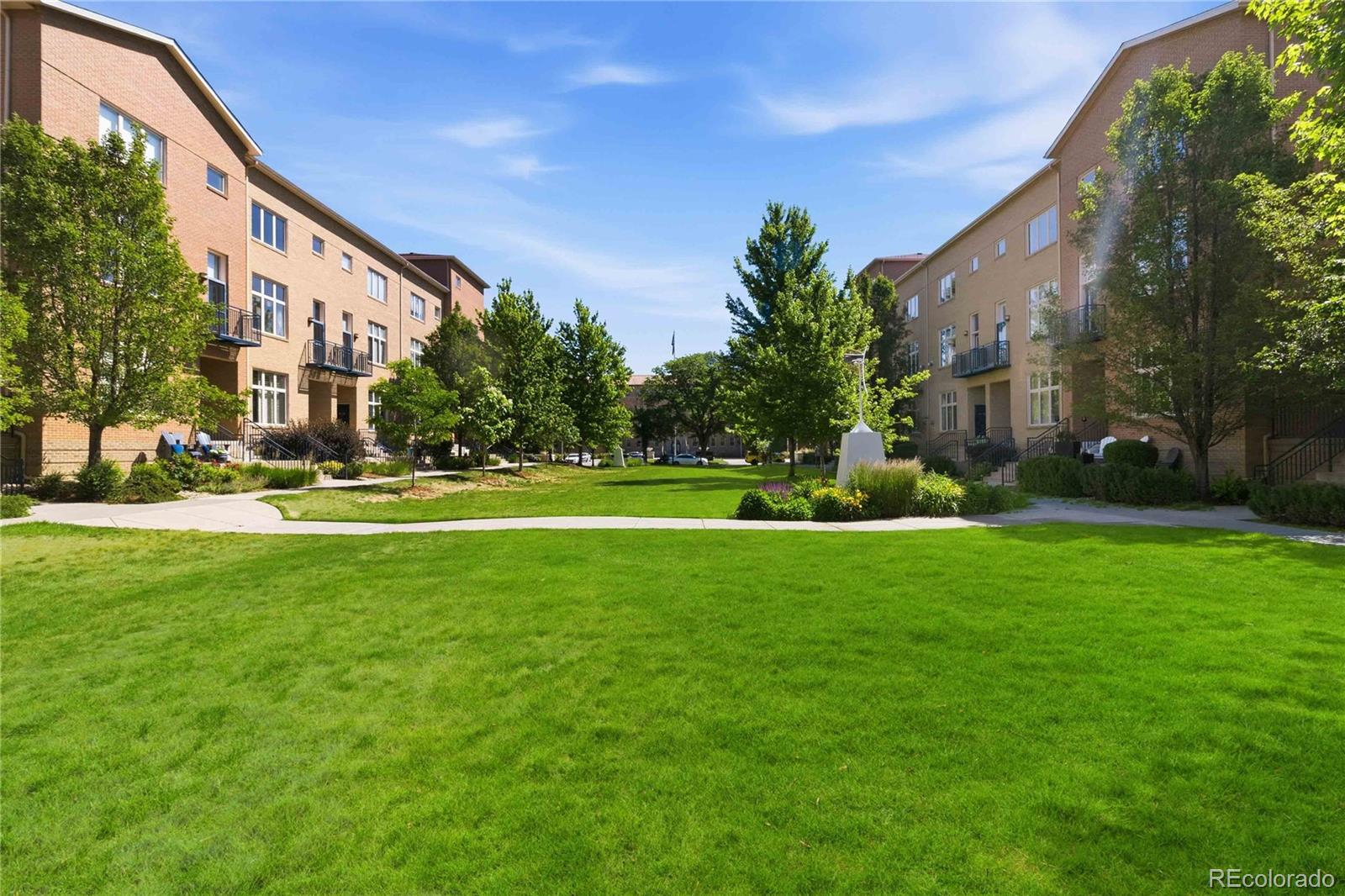 MLS Image #33 for 220  roslyn street,denver, Colorado