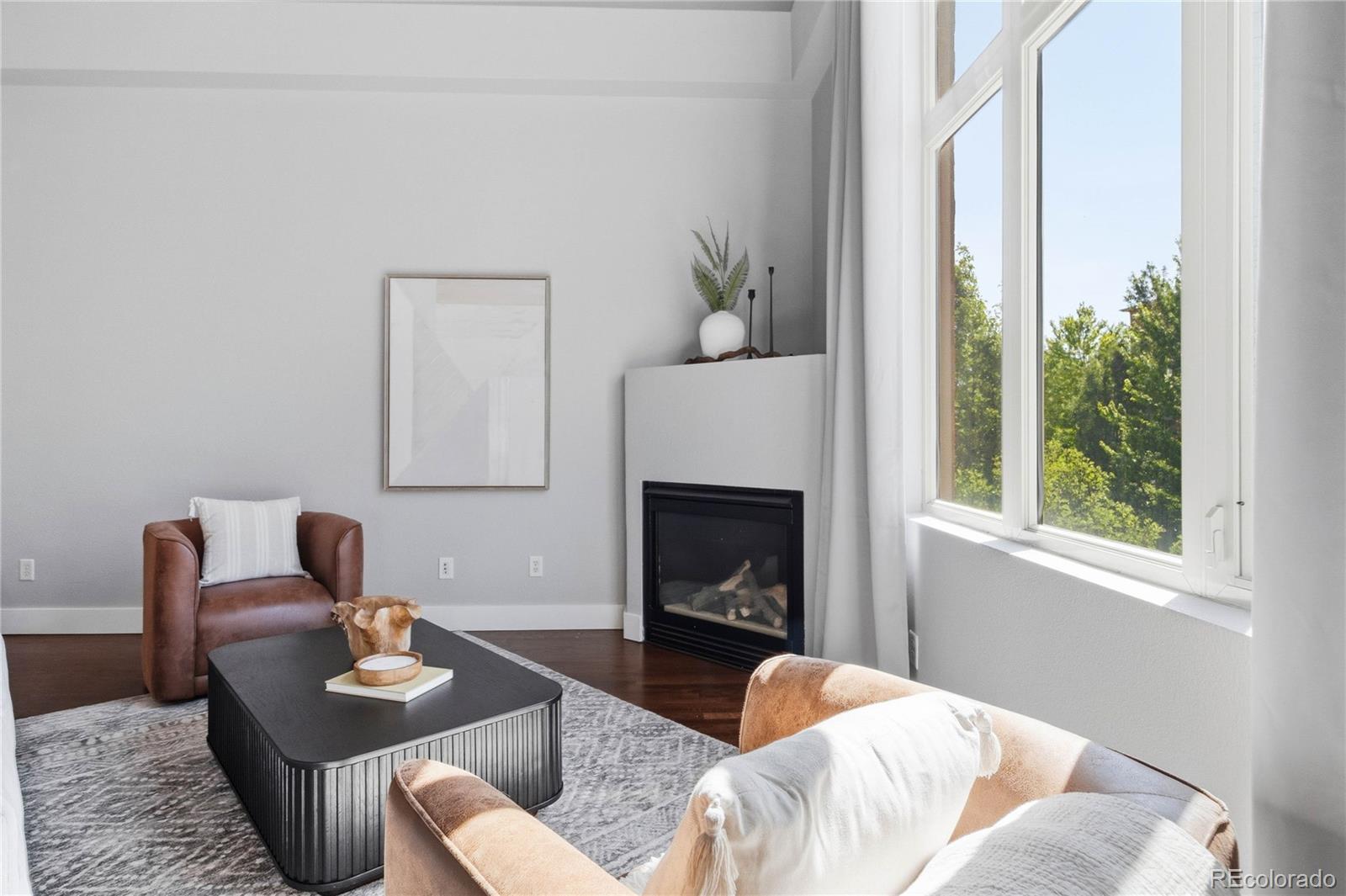 MLS Image #7 for 220  roslyn street,denver, Colorado