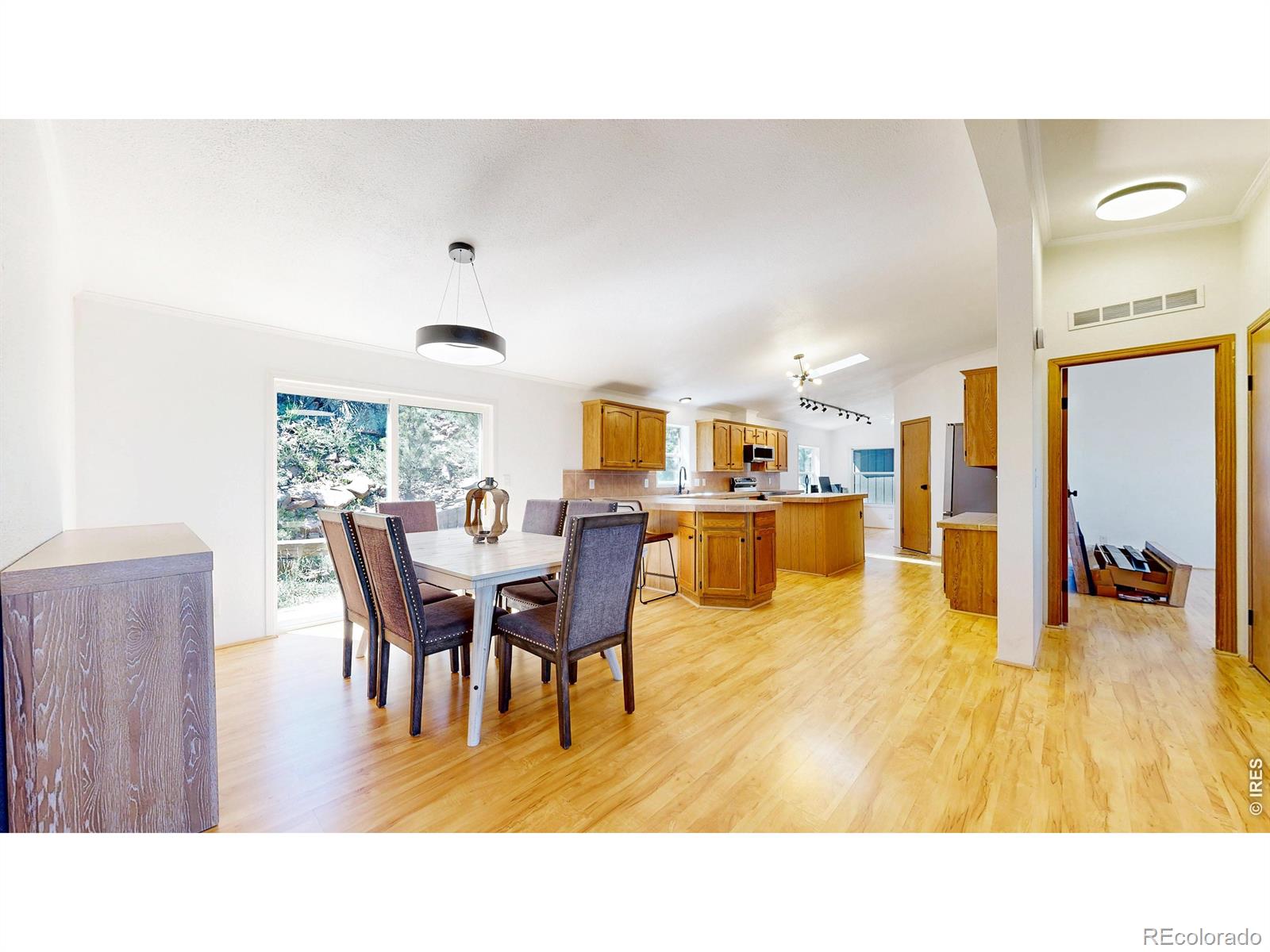 MLS Image #9 for 401  lakritz street,berthoud, Colorado