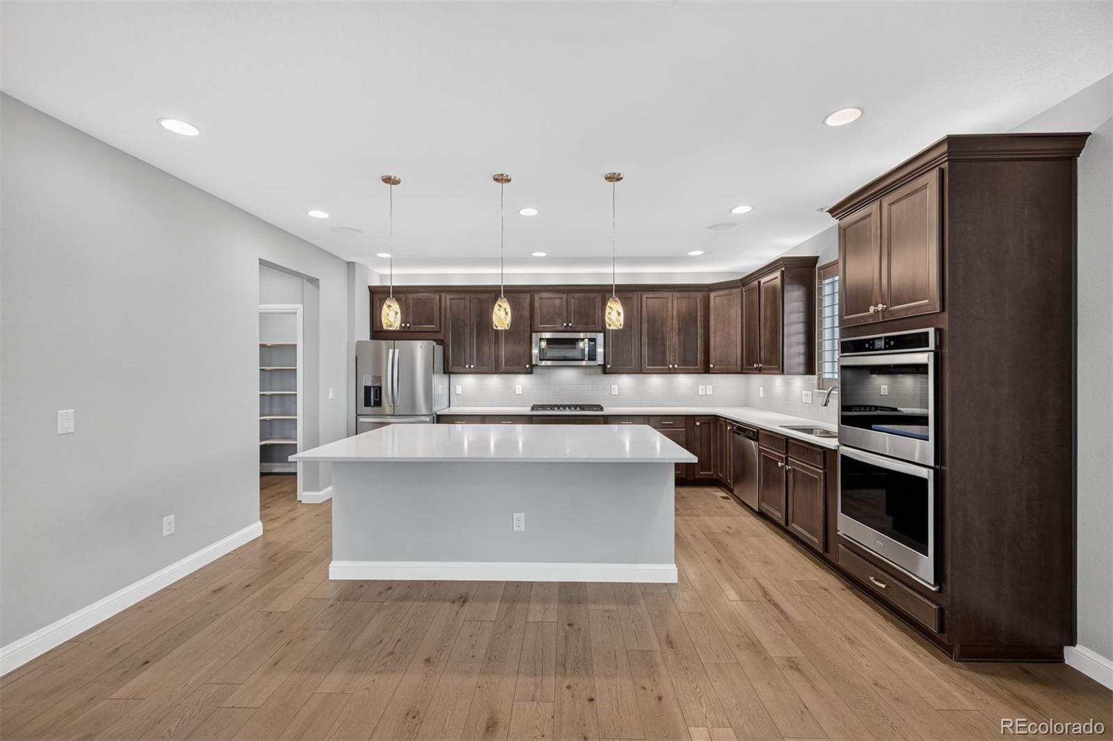 MLS Image #7 for 18111 w 94th lane,arvada, Colorado
