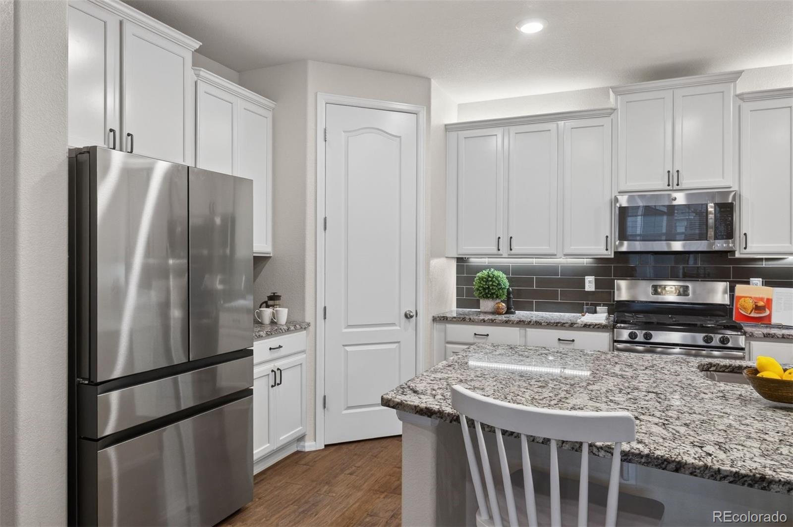 MLS Image #5 for 6064  flattop street,golden, Colorado