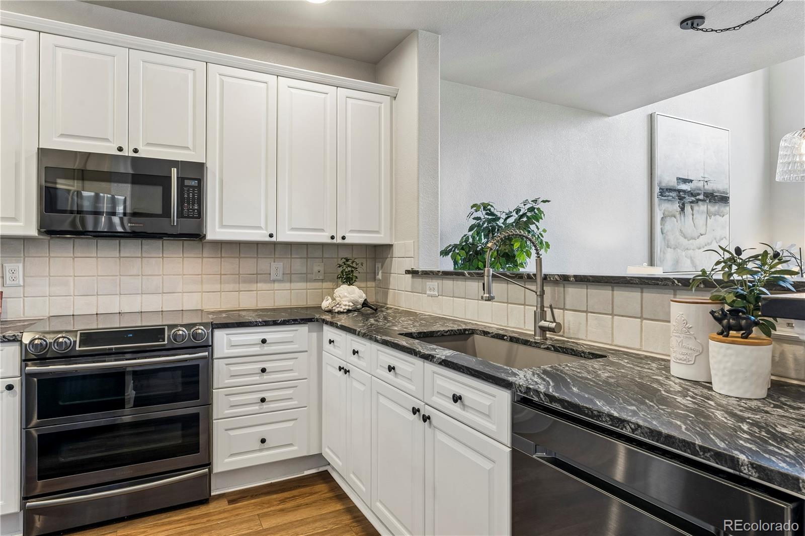MLS Image #2 for 4348 s queen court,littleton, Colorado