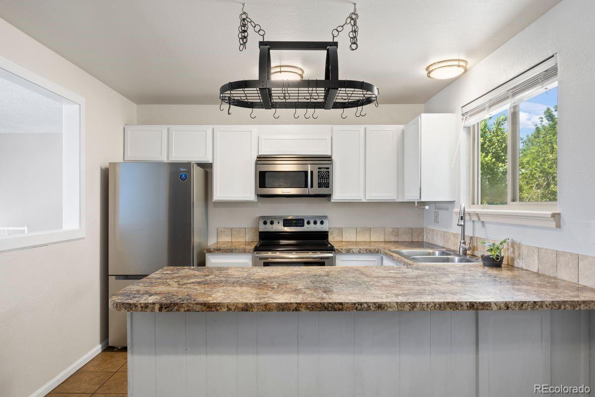 MLS Image #4 for 3347 s laredo court,aurora, Colorado