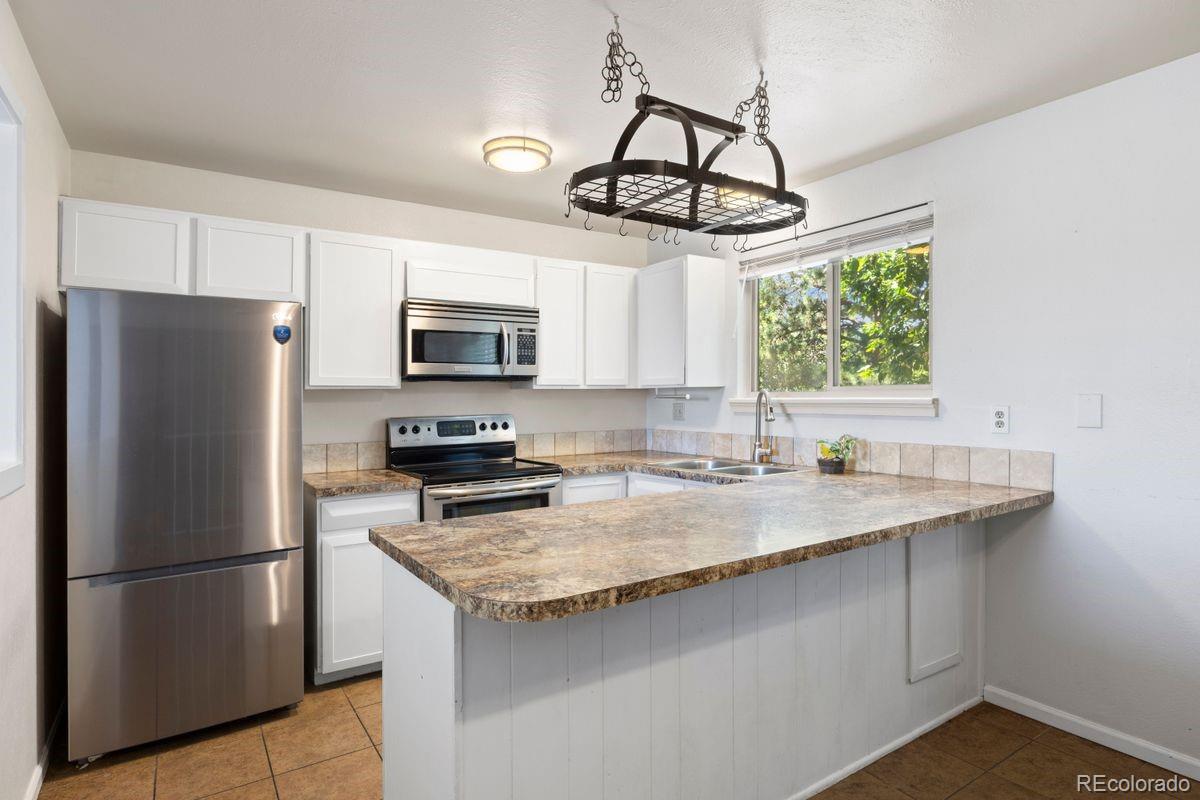 MLS Image #5 for 3347 s laredo court,aurora, Colorado