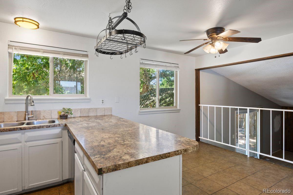 MLS Image #7 for 3347 s laredo court,aurora, Colorado